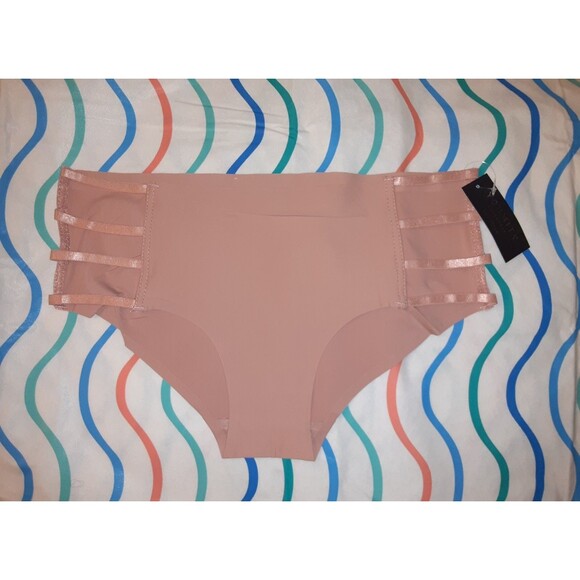Youmita Cameo Brown Large Seamless Laser Cut Panty NWT - Picture 1 of 5